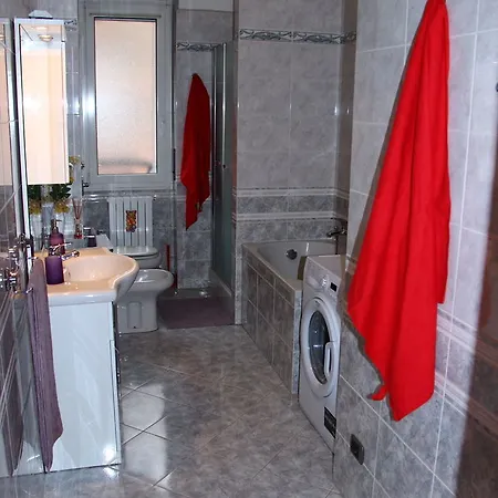 Hotel Expo Milano Redhouse 4*